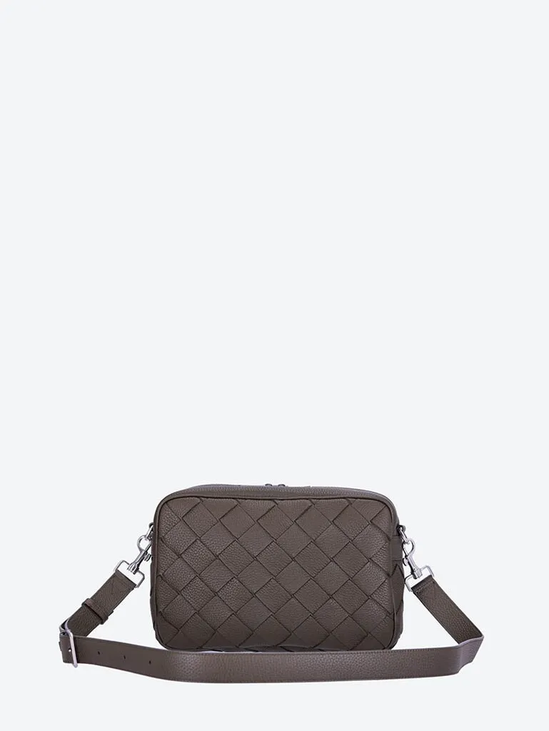 Classic Intrecciato medium crossbody