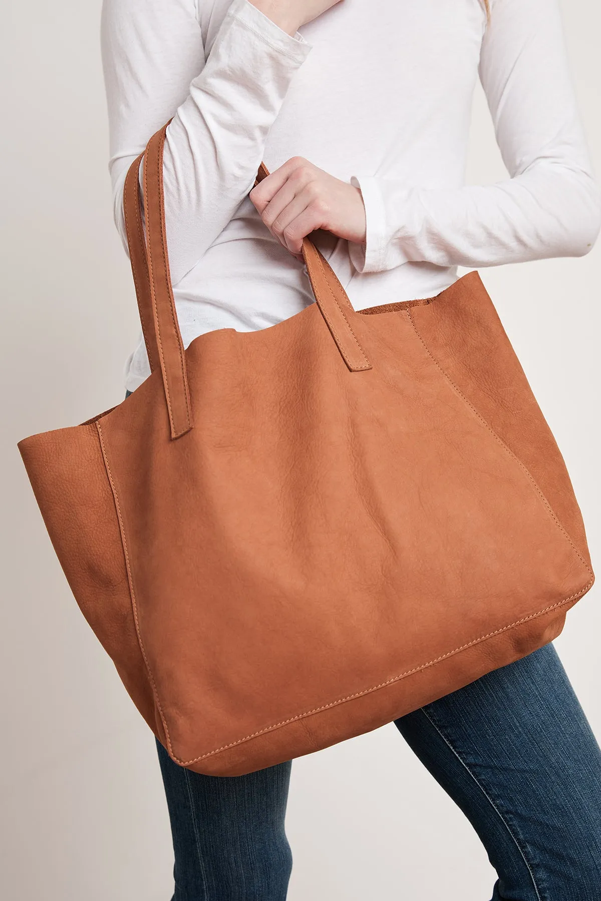 CLOVER LEATHER TOTE