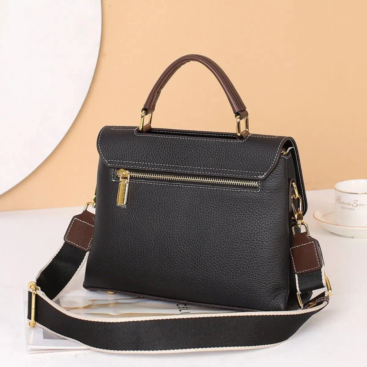 Portable Cover Type Shoulder Bag